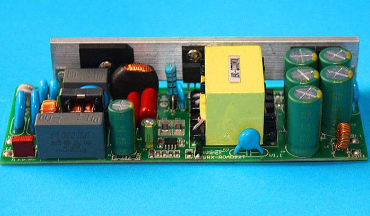 如何區(qū)別瓷片電容與獨石電容？