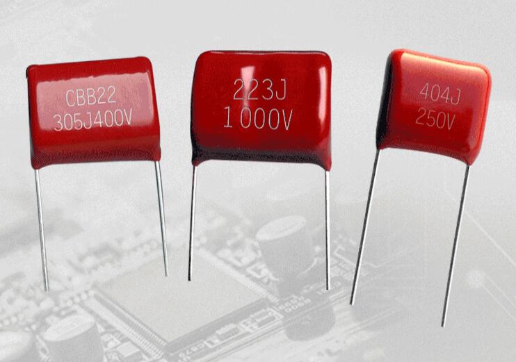 金屬薄膜電容裂了和鼓起了還能用嗎？