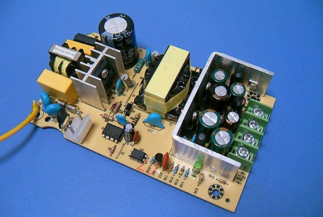 查看電容器的技術(shù)指標(biāo)有哪些？