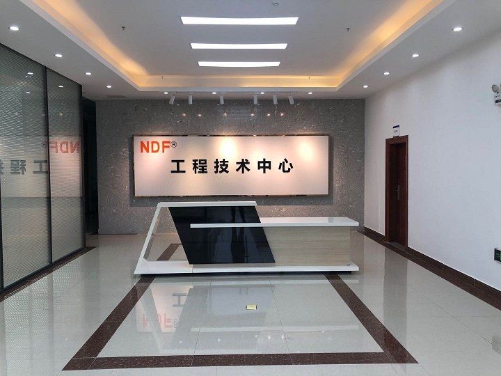 什么是薄膜電容,它與陶瓷電容的區(qū)別在哪里？